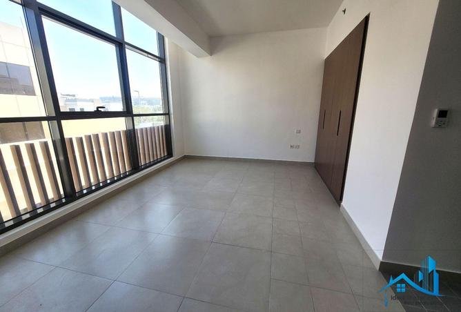 Студия в Living Garden 2