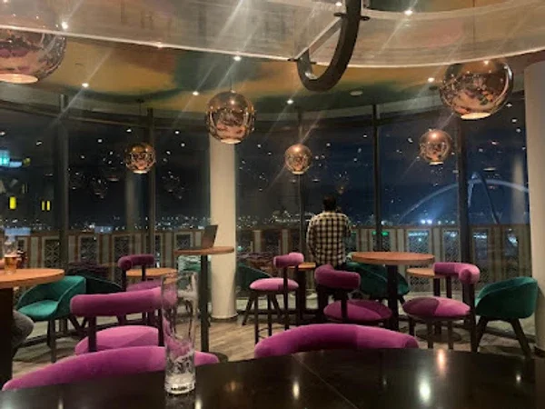 Sundown Sky Lounge