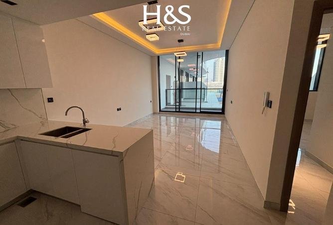 1BR Apartment in Samana Santorini