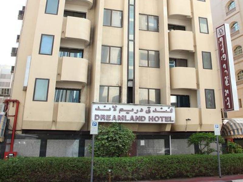 OYO 270 Dream Land Hotel