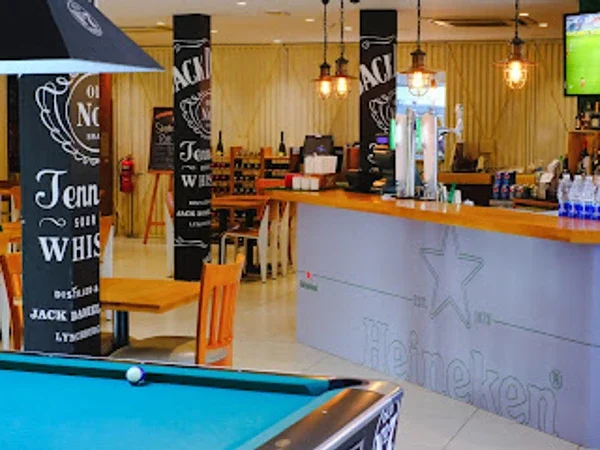 Seafarers Bar & kitchen