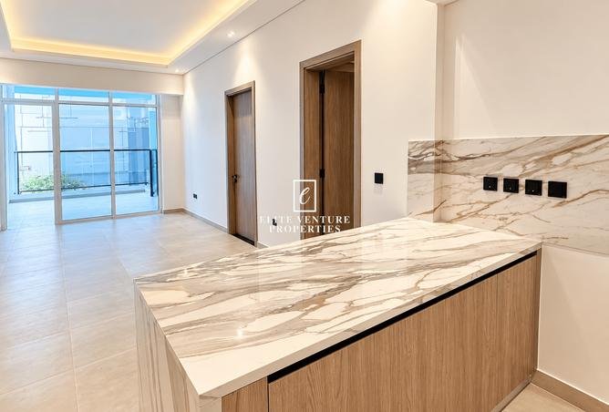 Квартира 1BR в 555 Park Views