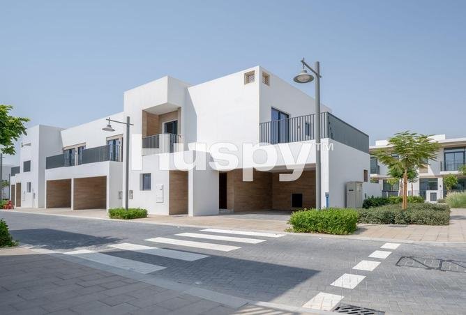 4BR Townhouse in Bliss
