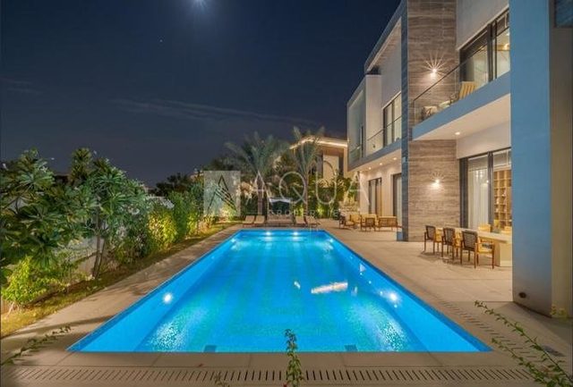 Вилла 5BR в The Fairway