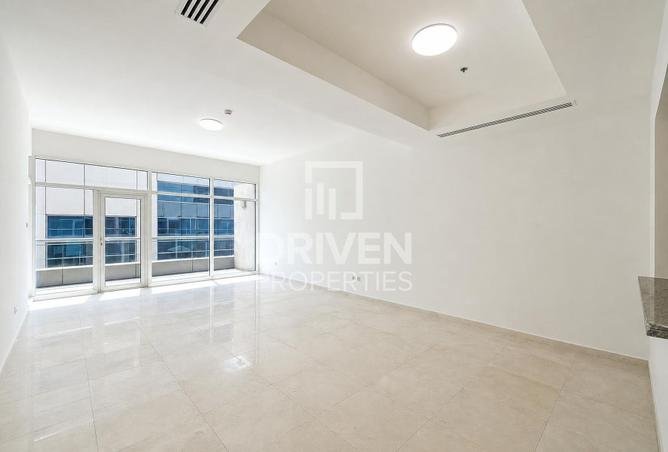 Квартира 1BR в Bay Square Building 3