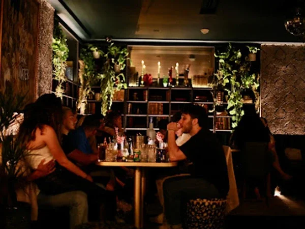 Nido Restaurant & Bar