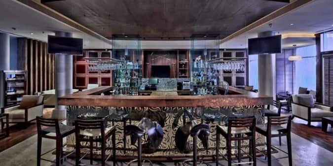 Red Bar & Lounge - Melia Desert Palm Hotel