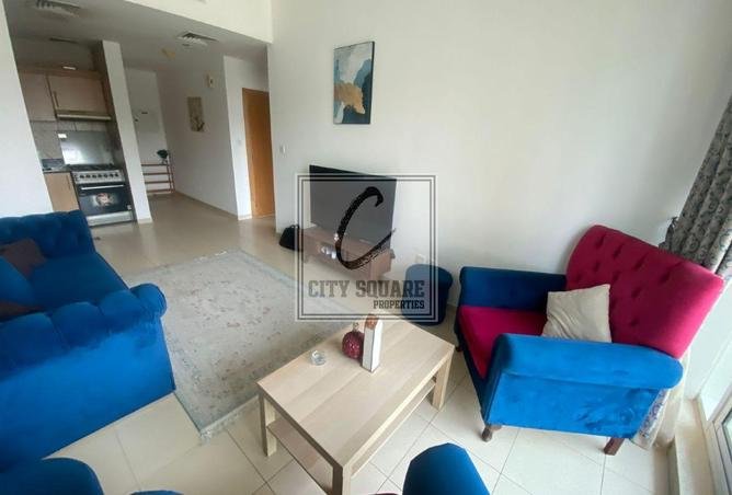 1BR Apartment in Mayfair Residency
