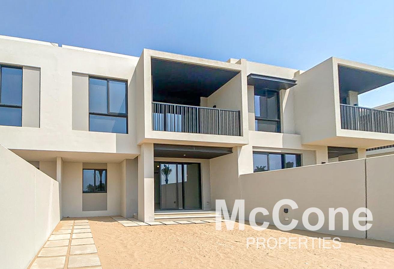 Таунхаус с 3 спальнями — Jebel Ali Village