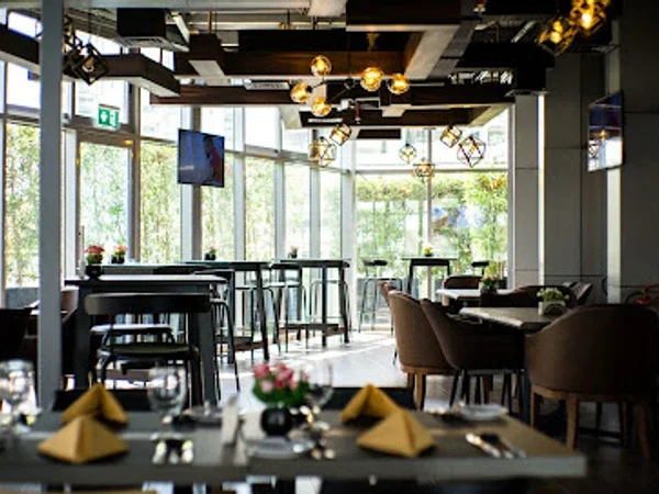 Signature 1 Hotel Restaurant