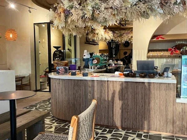 Tulua cafe & roastery