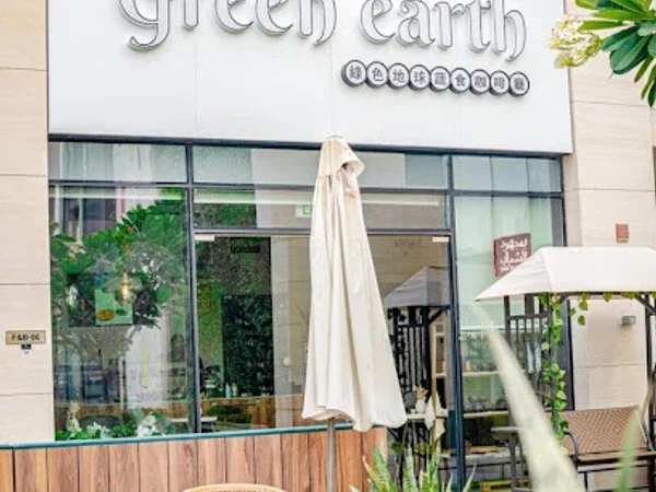 GREEN EARTH CAFE
