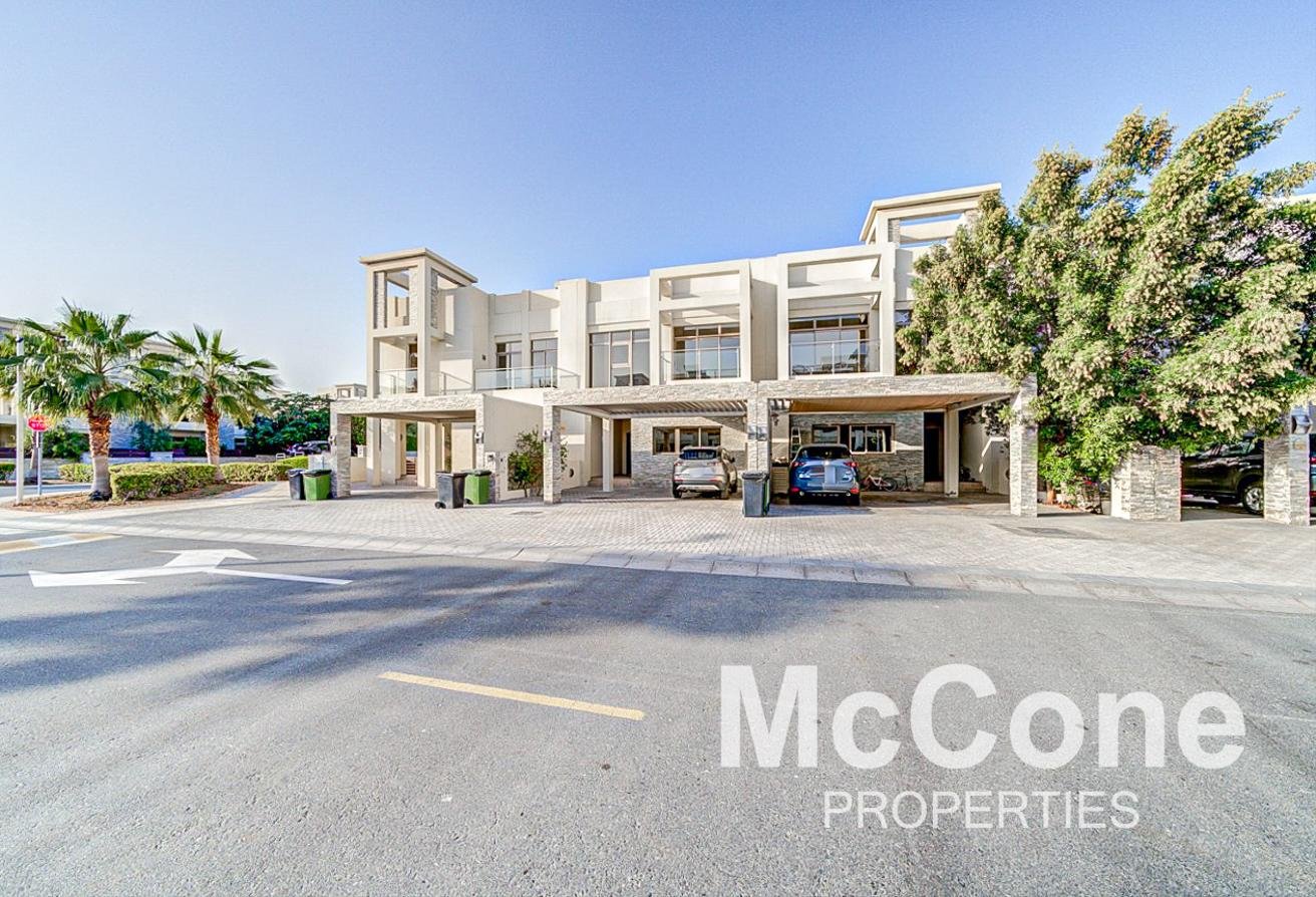 Таунхаус с 3 спальнями — Meydan Gated Community