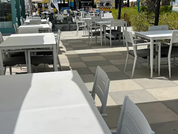 LaOla Beach Restaurant