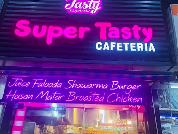 Super Tasty Cafeteria