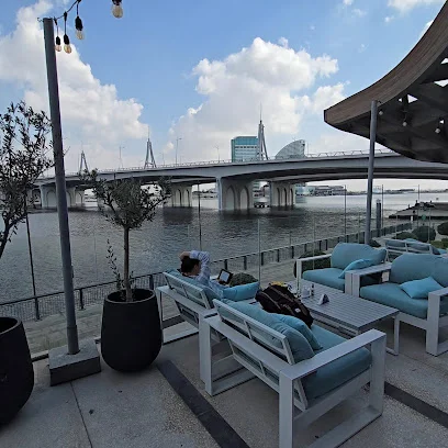 D1 Gourmet Restaurant and Cafe