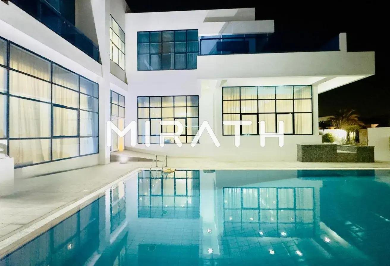 Вилла с 5 спальнями — Sky Hills Residence