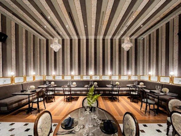 Tete a Tete | FIVE LUXE JBR