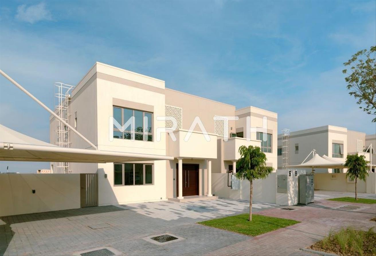 Вилла с 4 спальнями — Jebel Ali 1
