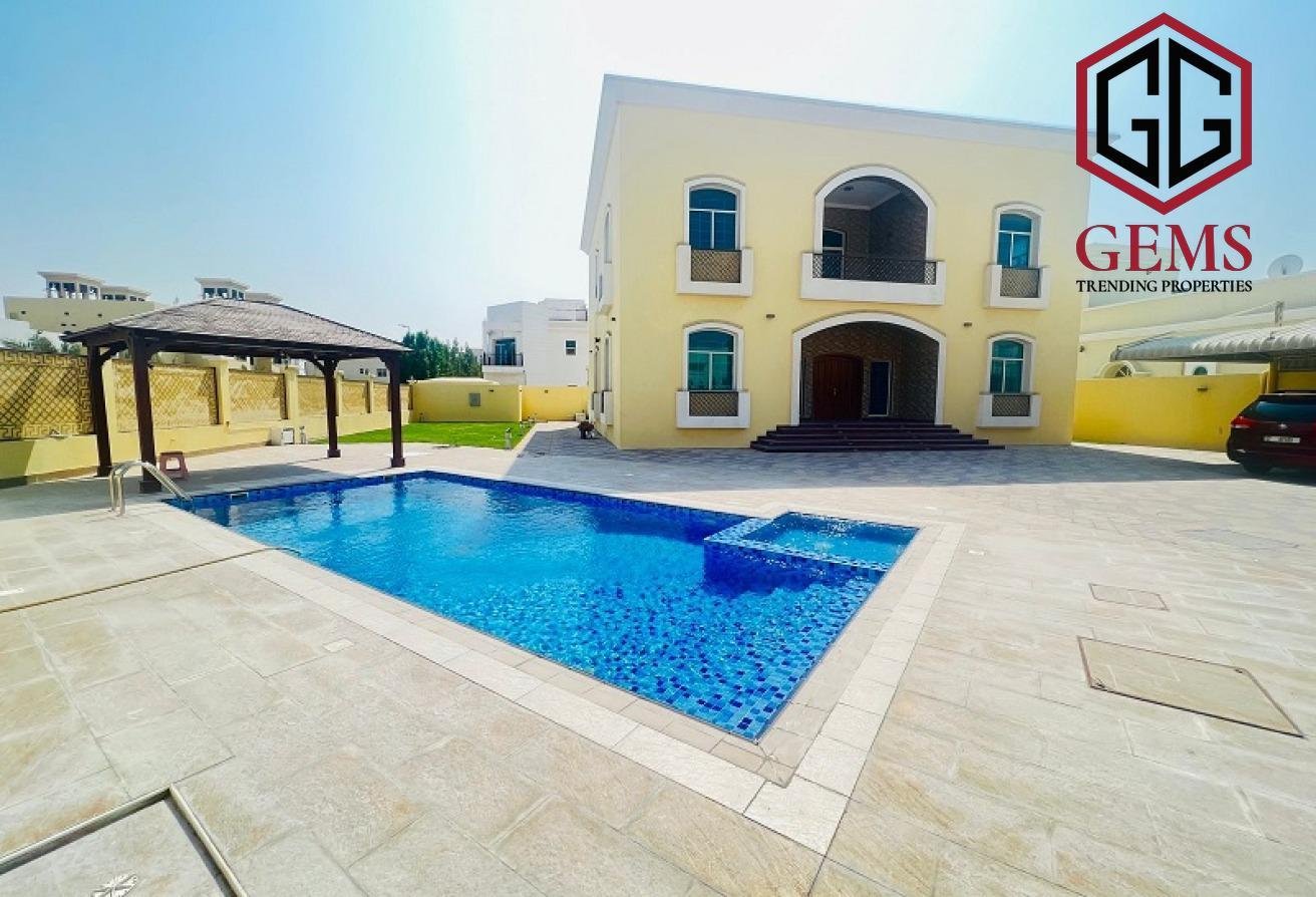 Вилла с 5 спальнями — Al Quoz 2