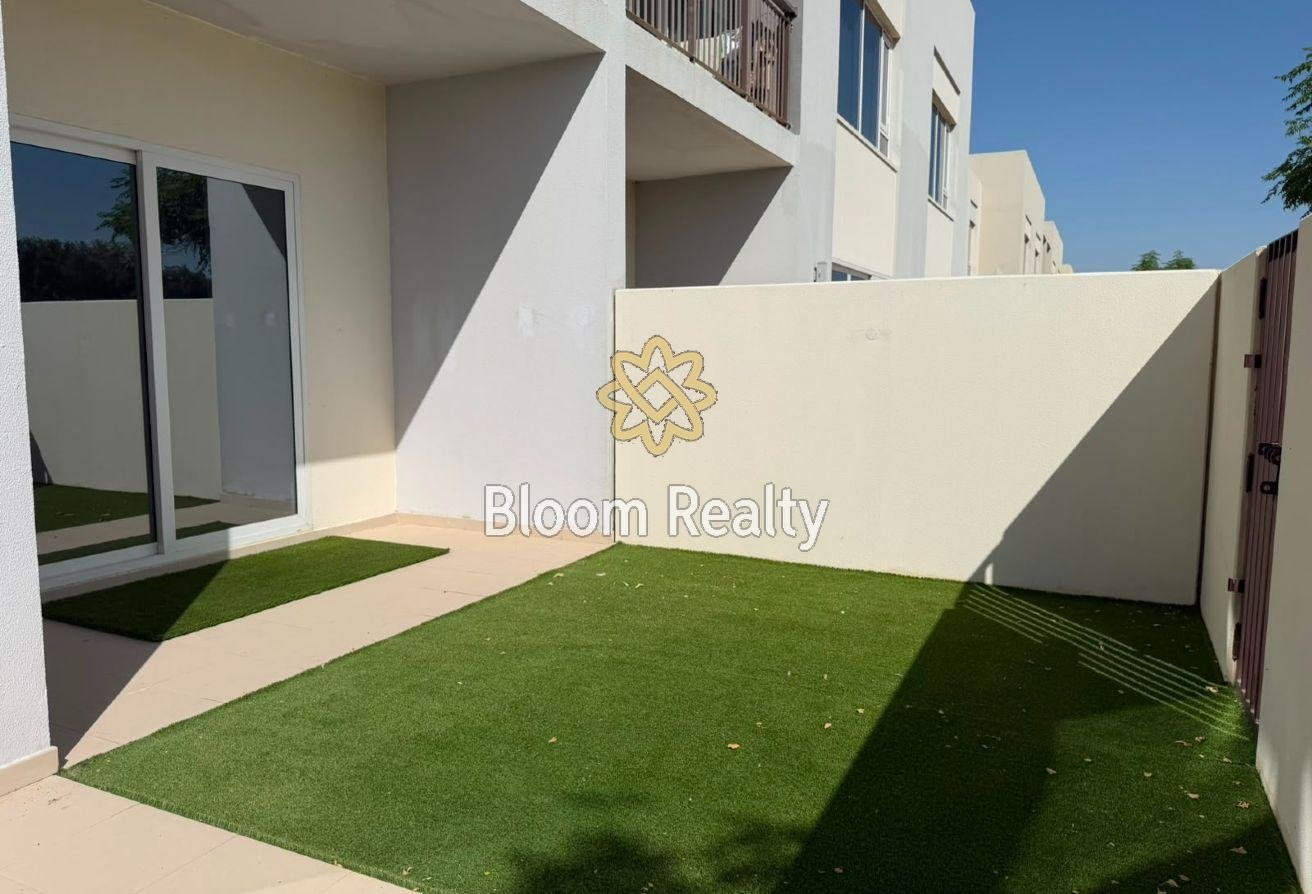 Квартира с 3 спальнями — Emaar South