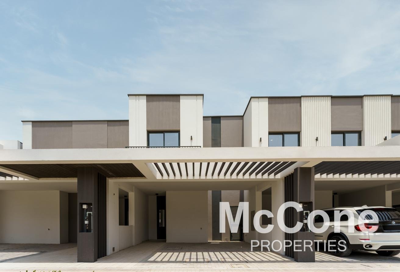 Вилла с 3 спальнями — Emaar South