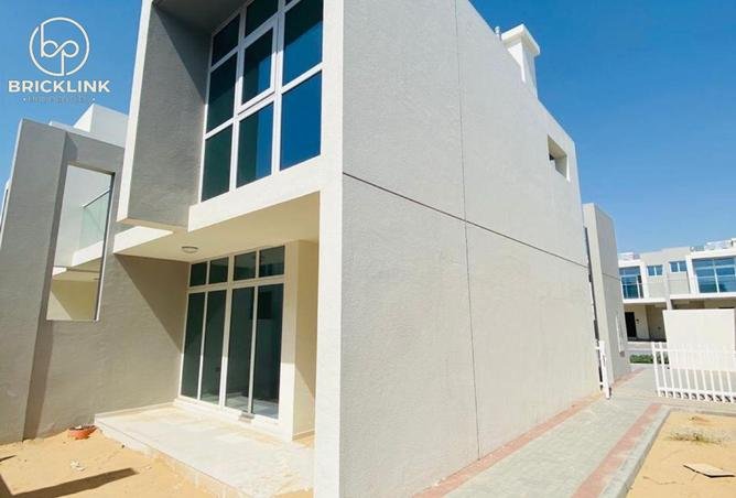 3BR Townhouse in Albizia