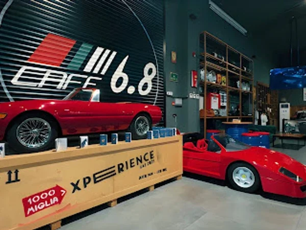 6.8 Cafe