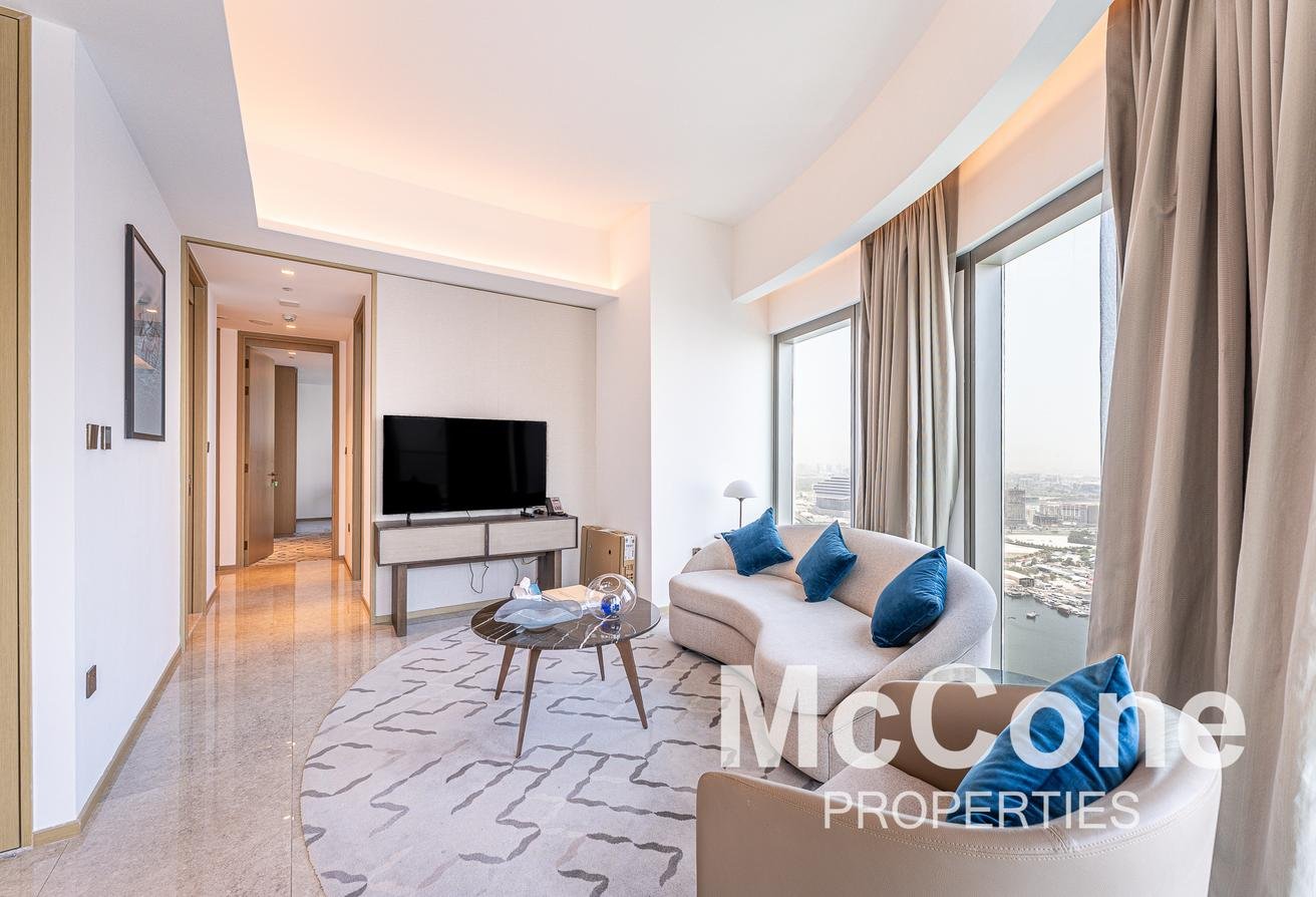 Квартира с 2 спальнями — Address Harbour Point Tower 2