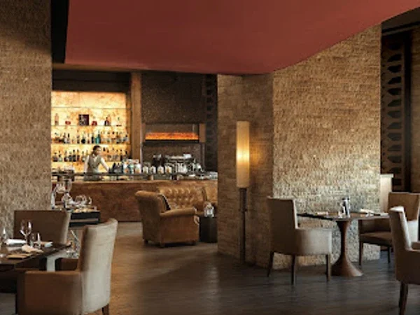 Porterhouse Bar & Grill