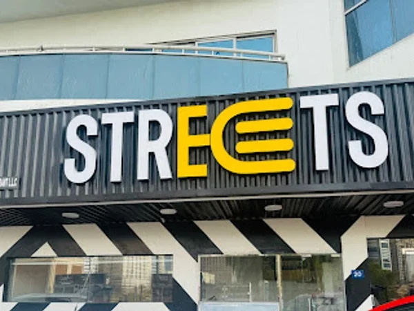 Streets live restaurant
