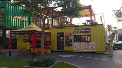 Smart Brat Restaurant - German Bratwurst Grill - Kite Beach