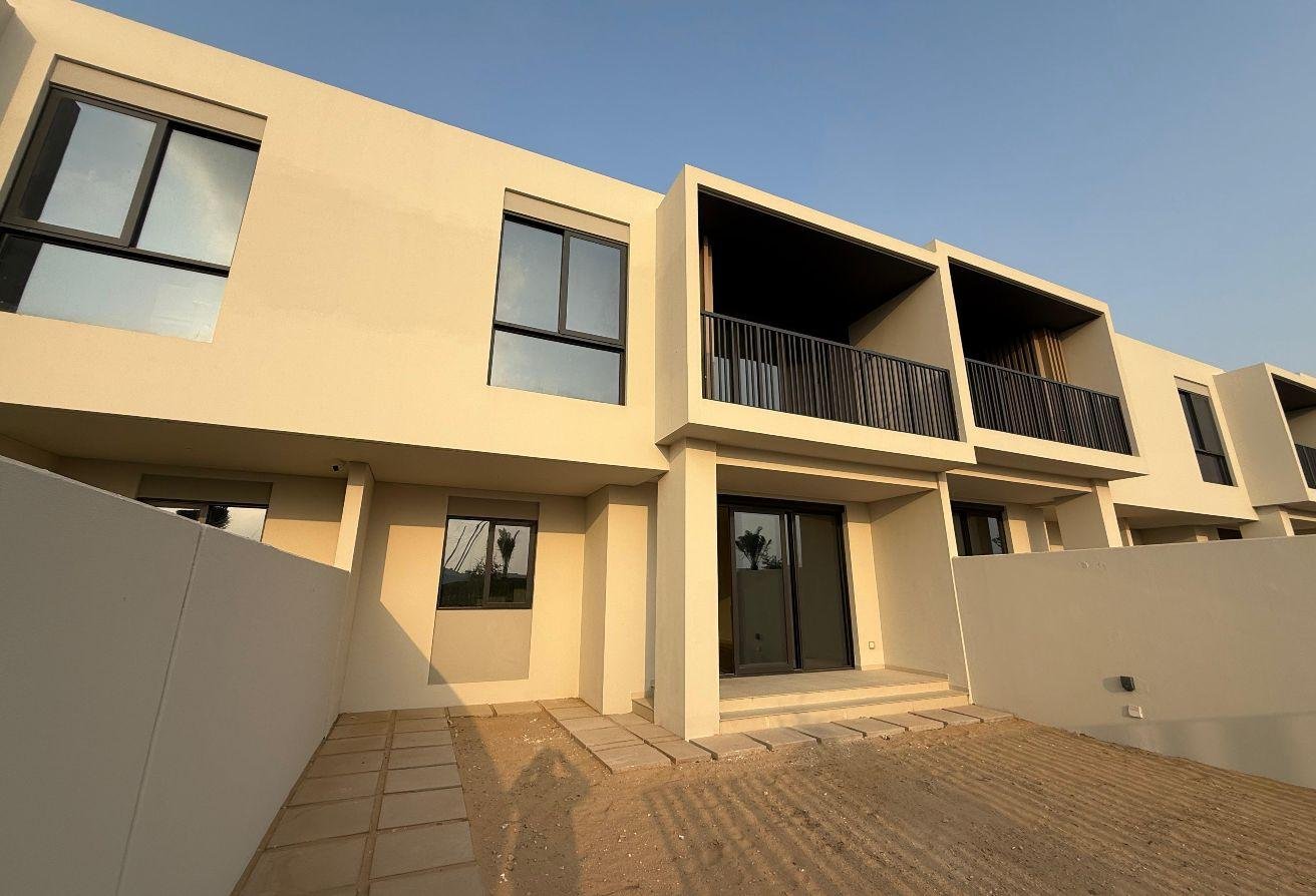 Таунхаус с 3 спальнями — Jebel Ali Village