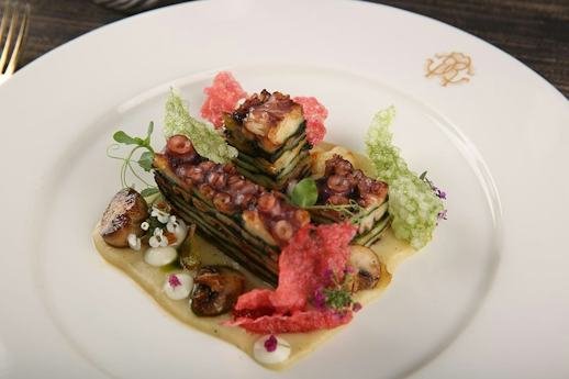 Cavalli Restaurant & Lounge