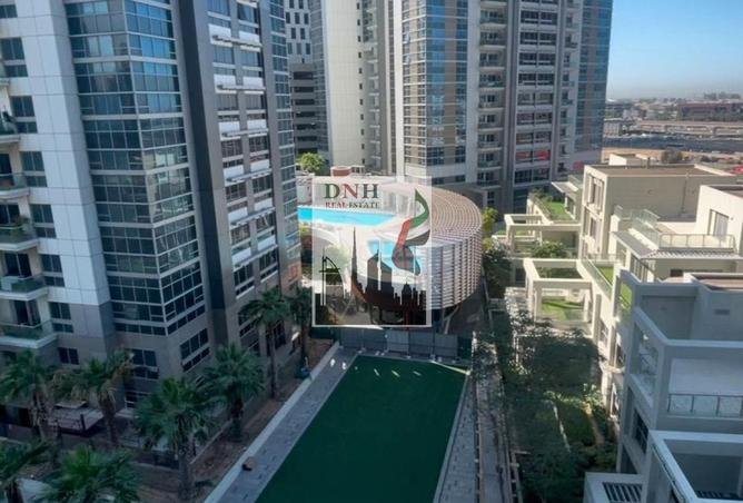 Студия в Executive Tower J