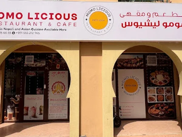 Momo Licious Restaurant & Cafe