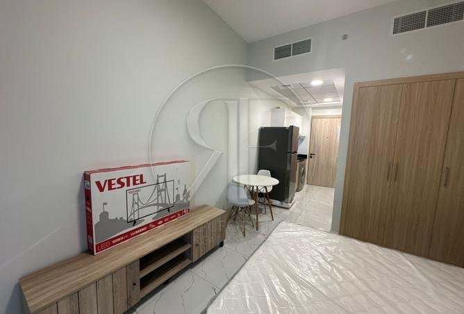 Studio Apartment in Alexis Tower