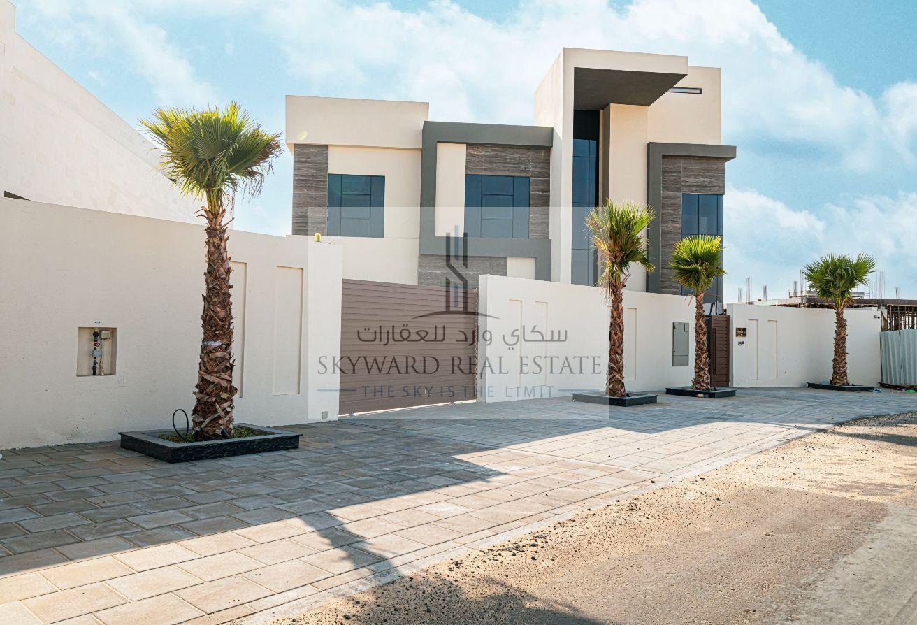 Вилла с 7 спальнями — Dubai Silicon Oasis