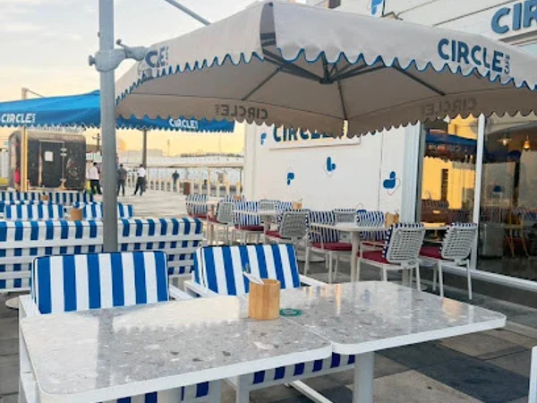 Circle Café Kite Beach