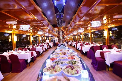 Dhow Cruise Al Seef - Tour Dubai