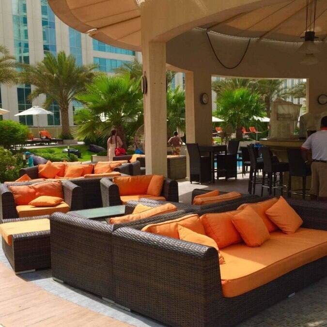 Oasis Pool & Bar - Millennium Airport Hotel Dubai