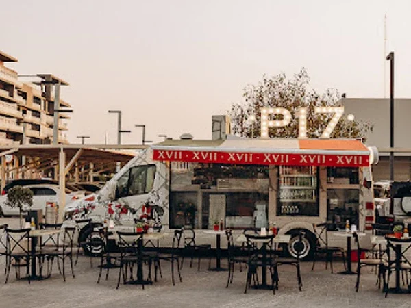 Piazza17 City Walk