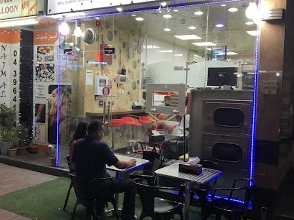 Real Momos Cafeteria