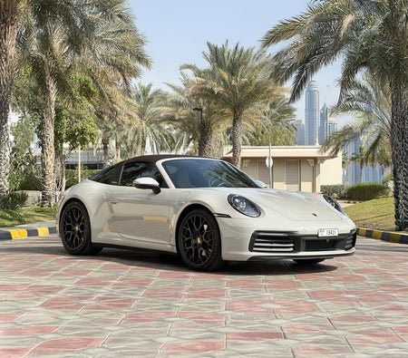Porsche 911 Targa 4 GTS Spyder 2023