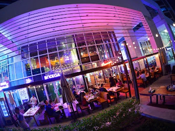 Dampa Seafood Grill - Dubai