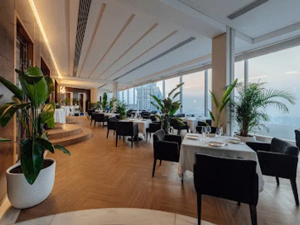 Amuni Restaurant & Lounge