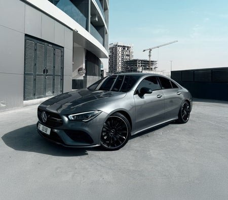 Mercedes Benz AMG CLA 35 2023