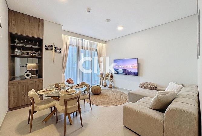Квартира 1BR в West Five Business Bay Residences