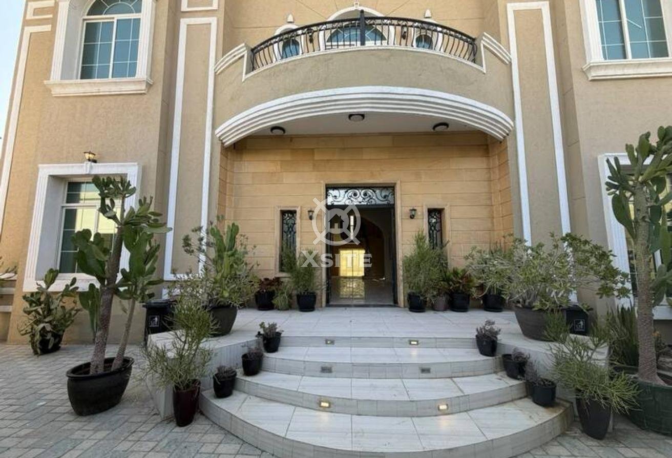 Вилла с 5 спальнями — Al Quoz 2