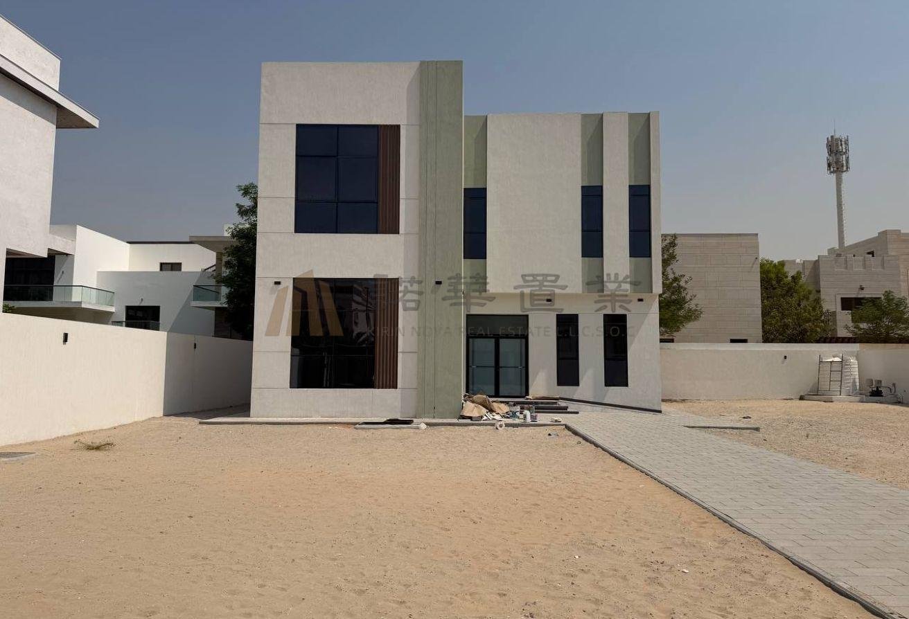 Вилла с 4 спальнями — Al Barsha South 1